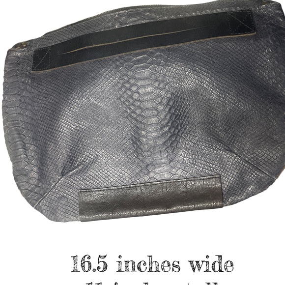 Navy blue snakeskin print leather bag (Luxury High End) - Picture 2 of 4